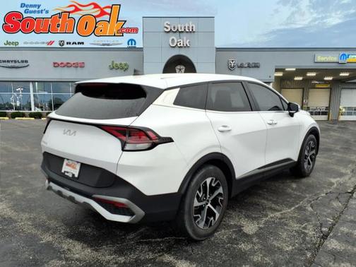 Glacial White Pearl 2023 Kia Sportage EX