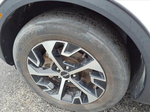 Glacial White Pearl 2023 Kia Sportage EX