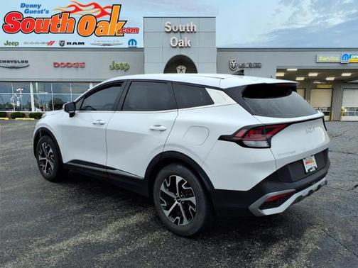 Glacial White Pearl 2023 Kia Sportage EX