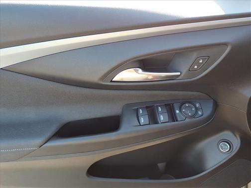 Cinnabar Metallic 2025 Buick Envista Preferred FWD
