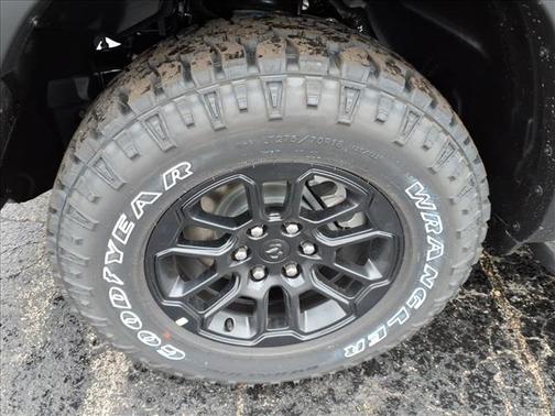 Serrano Green Metallic 2026 RAM 1500 Rebel