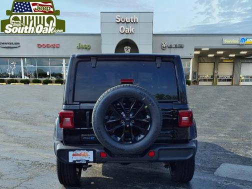 2025 Jeep Wrangler 4xe Sahara