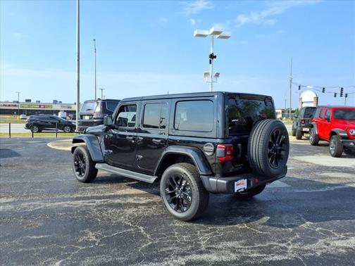 2025 Jeep Wrangler 4xe Sahara