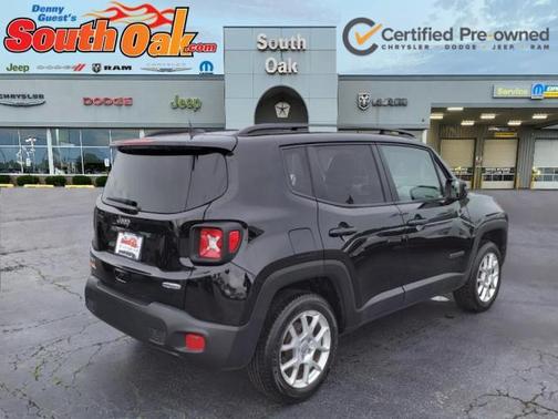 Black Clearcoat 2021 Jeep Renegade Latitude