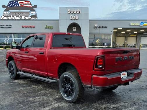 Molten Red Pearlcoat 2026 RAM 2500 Big Horn Crew Cab 4x4 6'4' Box