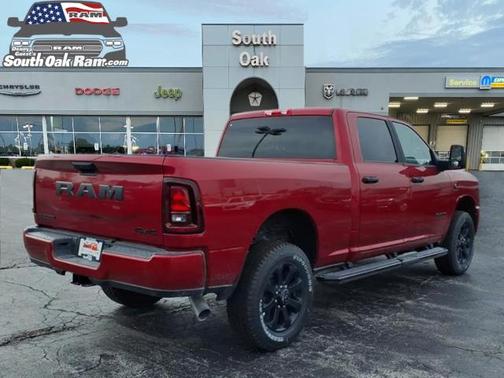 Molten Red Pearlcoat 2026 RAM 2500 Big Horn Crew Cab 4x4 6'4' Box