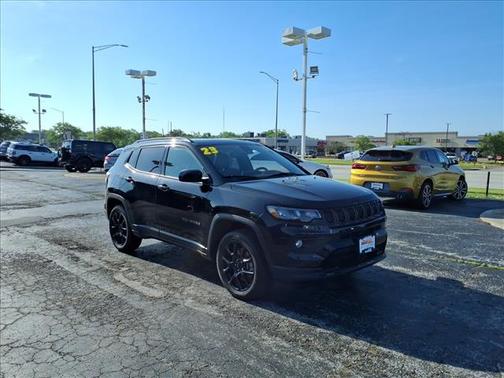 Diamond Black Crystal Pearlcoat 2023 Jeep Compass Latitude