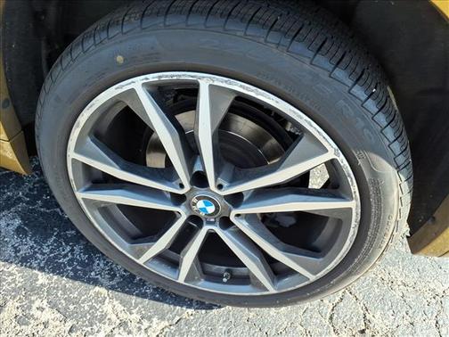 Galvanic Gold Metallic 2023 BMW X2 xDrive28i