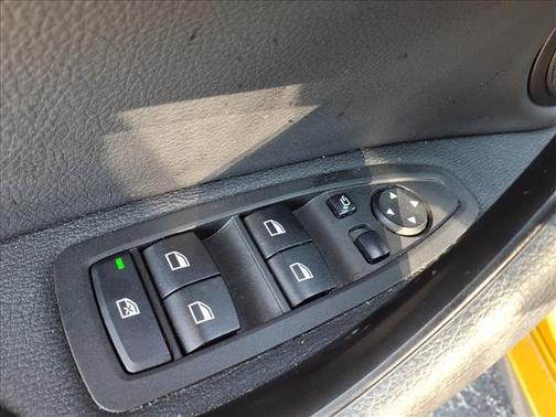 Galvanic Gold Metallic 2023 BMW X2 xDrive28i