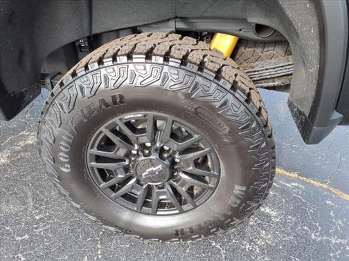 2024 Chevrolet Silverado 2500 4WD Crew Cab Standard Bed ZR2