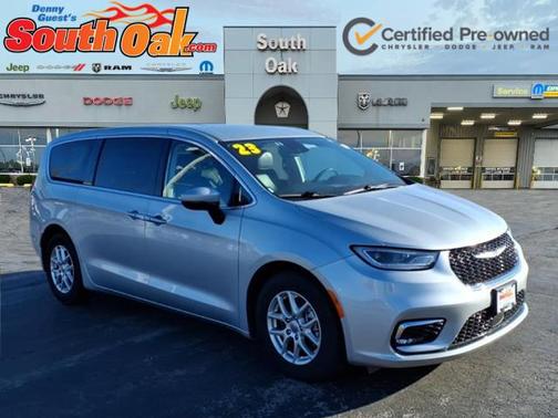 2023 Chrysler Pacifica Touring L