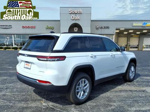 2025 Jeep Grand Cherokee Laredo