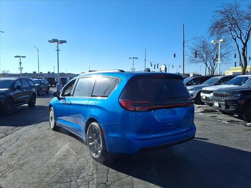 2026 Chrysler Pacifica L