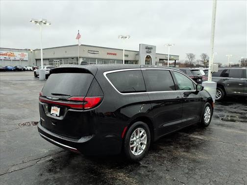 2026 Chrysler Pacifica L