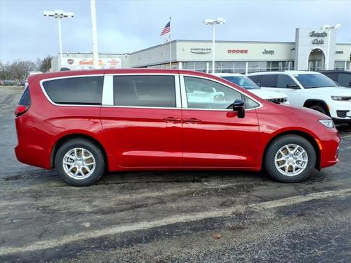 Red Hot Pearlcoat 2026 Chrysler Pacifica L