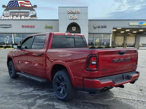 Molten Red Pearlcoat 2026 RAM 1500 Big Horn/Lone Star