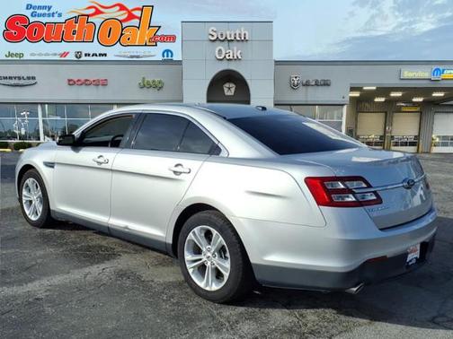 2017 Ford Taurus SE