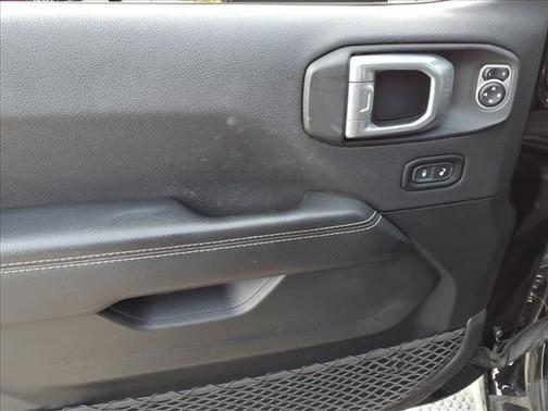 Black Clearcoat 2021 Jeep Wrangler Unlimited Sahara