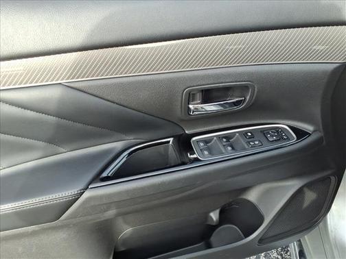 Alloy Silver Metallic 2022 Mitsubishi Outlander PHEV SEL