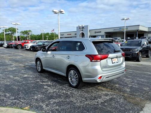 Alloy Silver Metallic 2022 Mitsubishi Outlander PHEV SEL