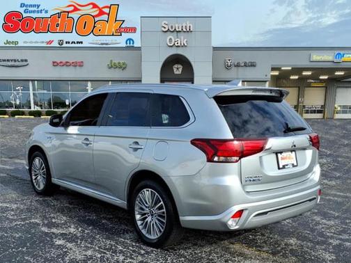 Alloy Silver Metallic 2022 Mitsubishi Outlander PHEV SEL