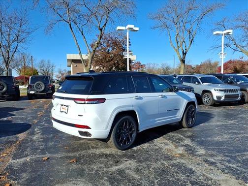 2025 Jeep Grand Cherokee Summit