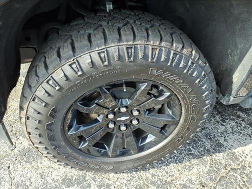 Black 2022 Chevrolet Colorado Z71