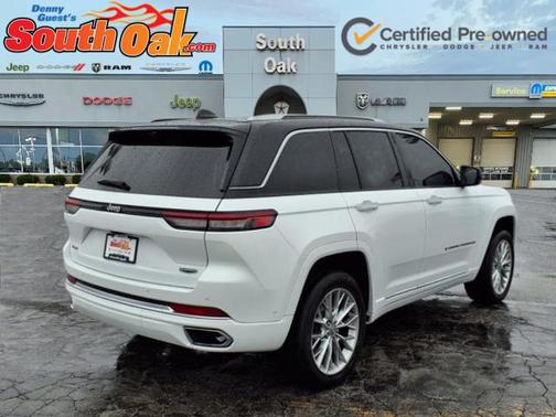 2022 Jeep Grand Cherokee Summit