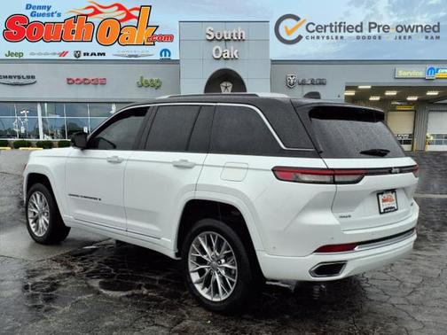 2022 Jeep Grand Cherokee Summit