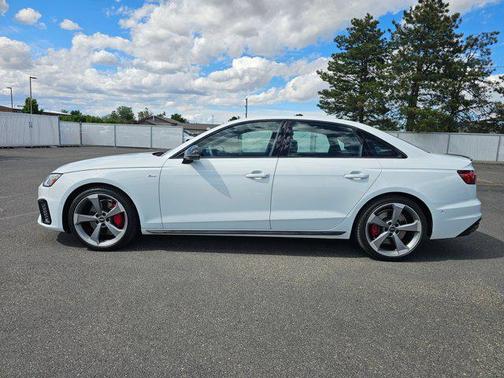 2024 Audi A4 Prestige 45 TFSI S line quattro S tronic