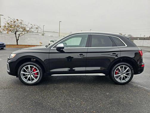 2025 Audi SQ5 Premium Plus TFSI quattro Tiptronic