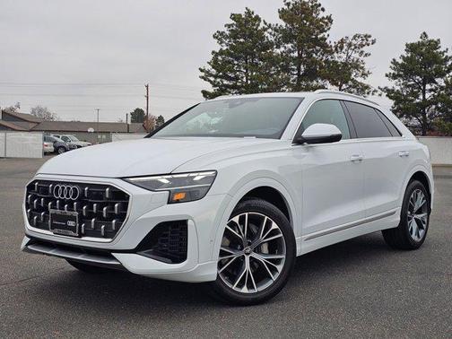 2025 Audi Q8 Premium Plus 55 TFSI quattro
