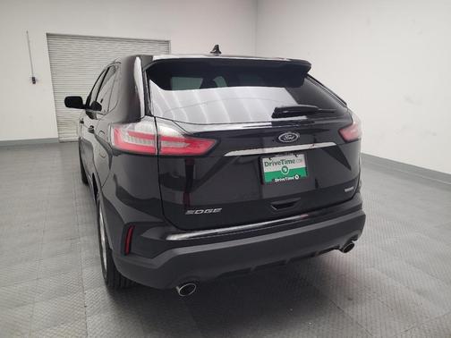 2019 Ford Edge SE