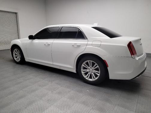 2017 Chrysler 300 Limited