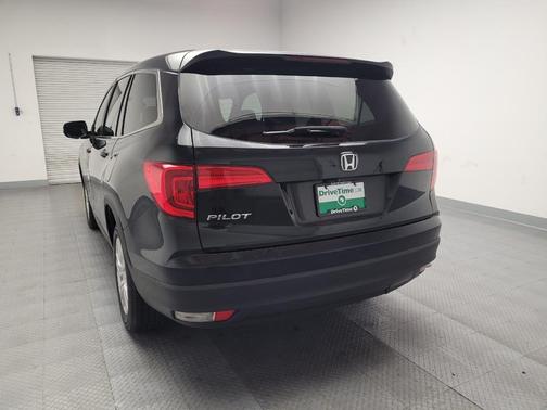 2017 Honda Pilot LX