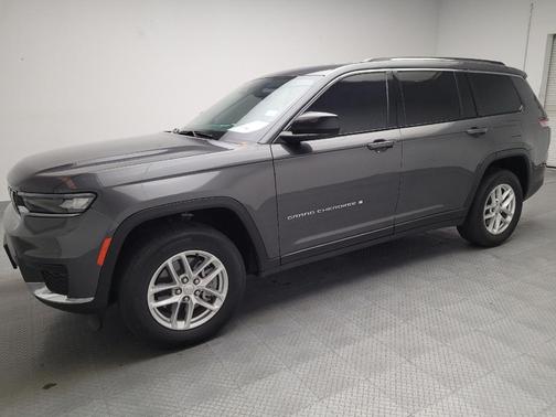 2022 Jeep Grand Cherokee L Laredo