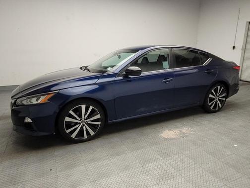 2020 Nissan Altima SR FWD