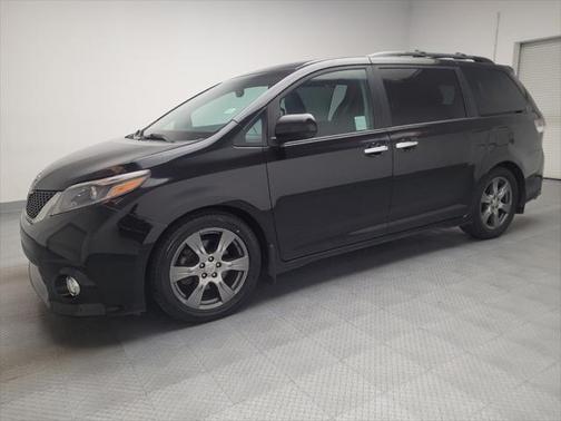 2017 Toyota Sienna SE