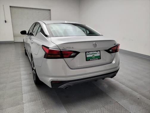 2021 Nissan Altima SR FWD