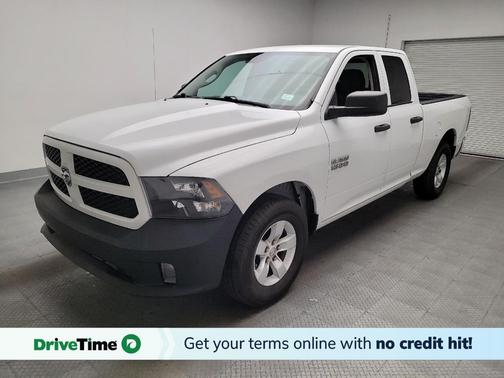 Brilliant Black Crystal Pearlcoat 2017 RAM 1500 Express
