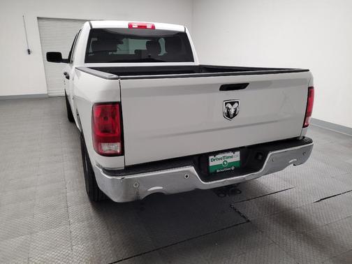 Brilliant Black Crystal Pearlcoat 2017 RAM 1500 Express