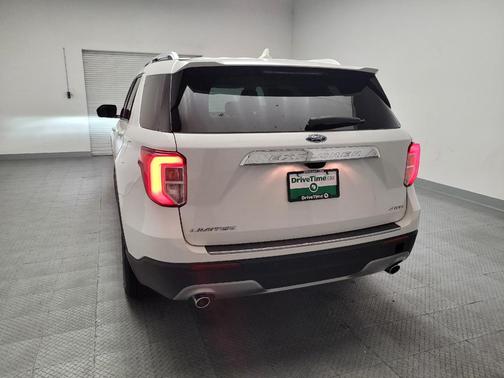 White 2021 Ford Explorer Limited