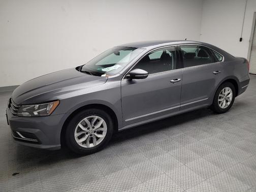 2016 Volkswagen Passat 1.8T S