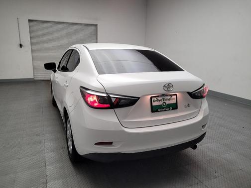 2017 Toyota Yaris iA Base