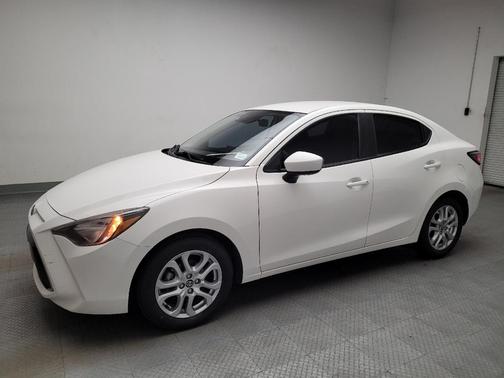 2017 Toyota Yaris iA Base