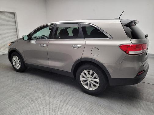 2016 Kia Sorento L