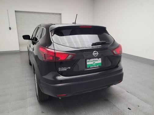2017 Nissan Rogue Sport S