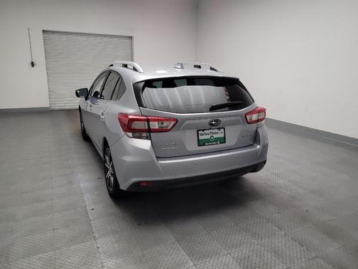 Ice Silver Metallic 2019 Subaru Impreza 2.0i Limited