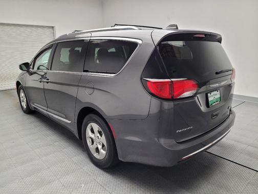 2018 Chrysler Pacifica Hybrid Limited