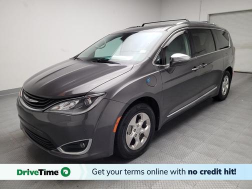 2018 Chrysler Pacifica Hybrid Limited